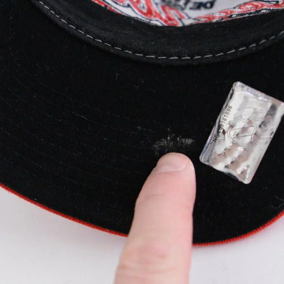 Mitchell & Ness Grey and Red Detroit Red Wings Wool Adjustable Leather Strap Hat - Picture 10 of 12